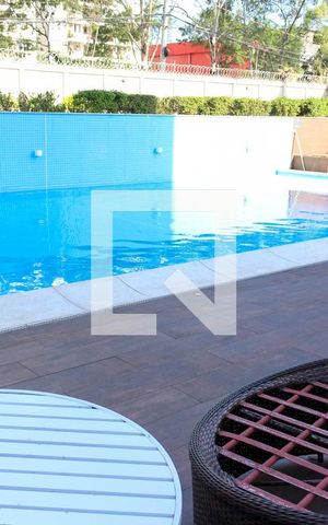 Apartamento à venda com 72m², 2 quartos e 1 vaga Apartamento à venda com 72m², 2 quartos e 1 vagaÁrea comum - Piscina
