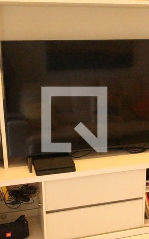 Apartamento à venda com 72m², 2 quartos e 1 vaga Apartamento à venda com 72m², 2 quartos e 1 vagaSala