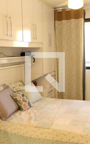 Apartamento à venda com 72m², 2 quartos e 1 vaga Apartamento à venda com 72m², 2 quartos e 1 vagaQuarto Suíte