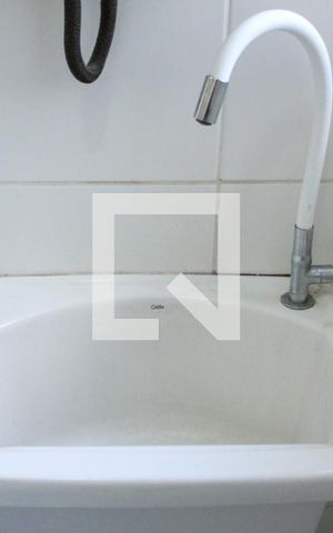 Apartamento à venda com 72m², 2 quartos e 1 vaga Apartamento à venda com 72m², 2 quartos e 1 vagaDetalhe da area de serviço