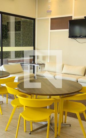 Apartamento à venda com 72m², 2 quartos e 1 vaga Apartamento à venda com 72m², 2 quartos e 1 vagaÁrea comum - Salão de festas