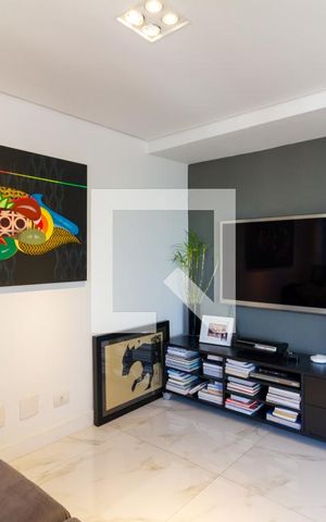 Apartamento à venda com 320m², 3 quartos e 3 vagas Apartamento à venda com 320m², 3 quartos e 3 vagasSala