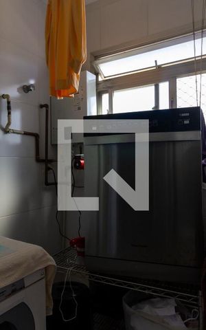 Apartamento à venda com 320m², 3 quartos e 3 vagas Apartamento à venda com 320m², 3 quartos e 3 vagasÁrea de Serviço