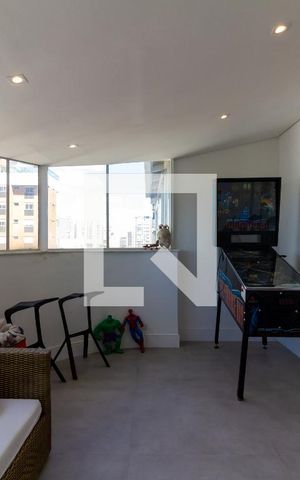 Apartamento à venda com 320m², 3 quartos e 3 vagas Apartamento à venda com 320m², 3 quartos e 3 vagasBrinquedoteca Cobertura