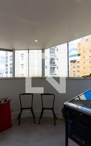 Apartamento à venda com 320m², 3 quartos e 3 vagas Apartamento à venda com 320m², 3 quartos e 3 vagasBrinquedoteca Cobertura
