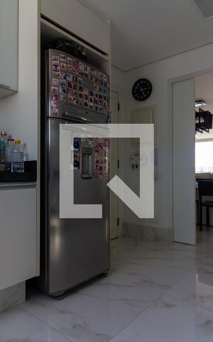 Apartamento à venda com 320m², 3 quartos e 3 vagas Apartamento à venda com 320m², 3 quartos e 3 vagasCozinha