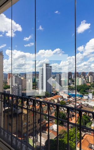 Apartamento à venda com 320m², 3 quartos e 3 vagas Apartamento à venda com 320m², 3 quartos e 3 vagasSacada