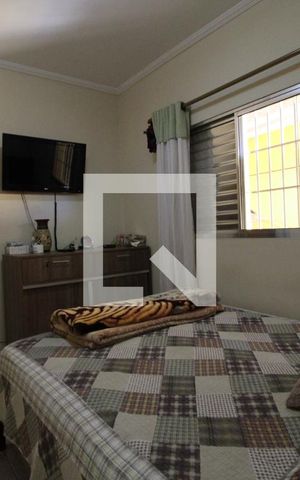 Casa à venda com 150m², 4 quartos e 3 vagasSuíte 1