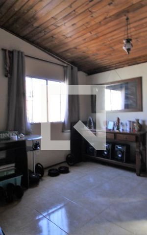 Casa à venda com 150m², 4 quartos e 3 vagasSuíte 2