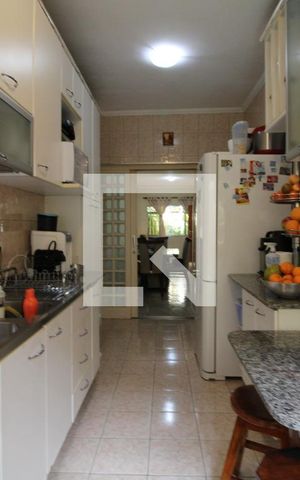 Casa à venda com 150m², 4 quartos e 3 vagasCozinha