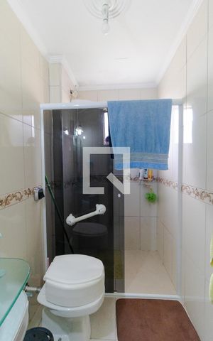 Apartamento à venda com 92m², 2 quartos e 1 vaga Apartamento à venda com 92m², 2 quartos e 1 vagaBanheiro