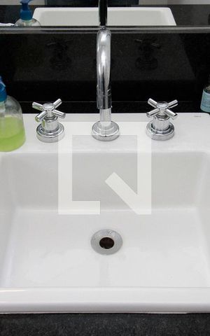 Apartamento para alugar com 73m², 1 quarto e 2 vagasBanheiro da Suíte