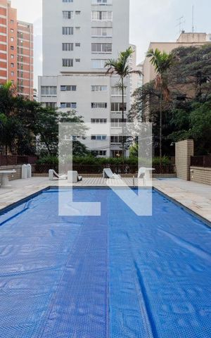 Apartamento à venda com 163m², 3 quartos e 3 vagas Apartamento à venda com 163m², 3 quartos e 3 vagasPiscina