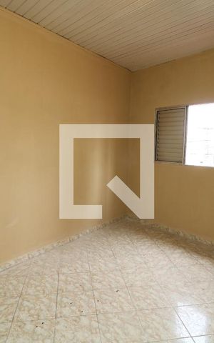 Casa para alugar com 130m², 2 quartos e sem vagaQuarto 2