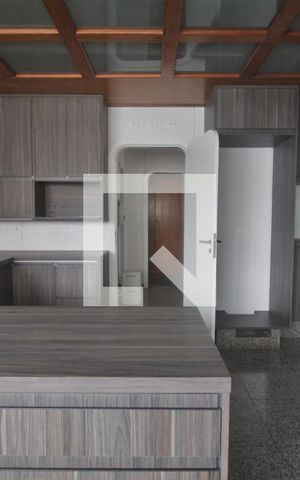 Apartamento à venda com 541m², 4 quartos e 6 vagasCozinha