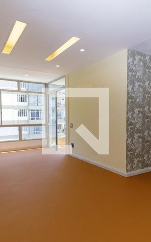 Apartamento à venda com 114m², 3 quartos e 1 vaga Apartamento à venda com 114m², 3 quartos e 1 vagaSala