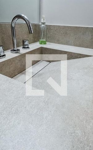 Apartamento para alugar com 92m², 2 quartos e 2 vagasBanheiro do Quarto 1