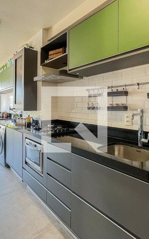 Apartamento para alugar com 92m², 2 quartos e 2 vagasCozinha