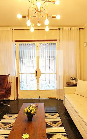 Casa à venda com 224m², 4 quartos e 2 vagasSala 2