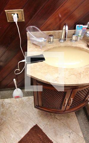 Casa à venda com 224m², 4 quartos e 2 vagasBanheiro do Quarto 1 - Suíte