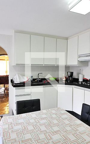Casa à venda com 224m², 4 quartos e 2 vagasCozinha