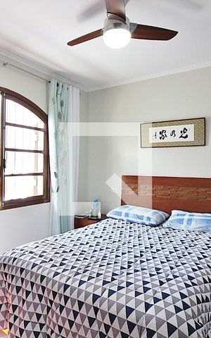 Casa à venda com 224m², 4 quartos e 2 vagasQuarto 1 - Suíte