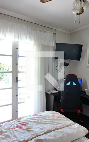 Casa à venda com 224m², 4 quartos e 2 vagasQuarto 2