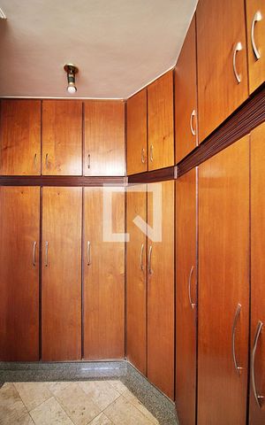 Casa à venda com 224m², 4 quartos e 2 vagasCloset do Quarto 1 - Suíte