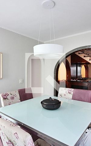 Casa à venda com 224m², 4 quartos e 2 vagasSala de Jantar