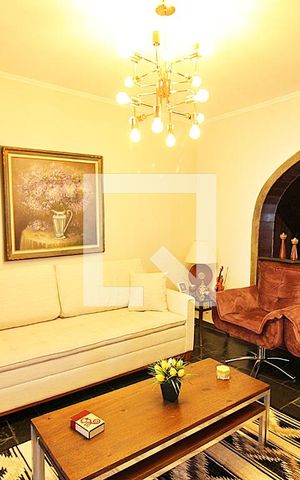 Casa à venda com 224m², 4 quartos e 2 vagasSala 2
