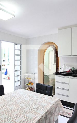 Casa à venda com 224m², 4 quartos e 2 vagasCozinha