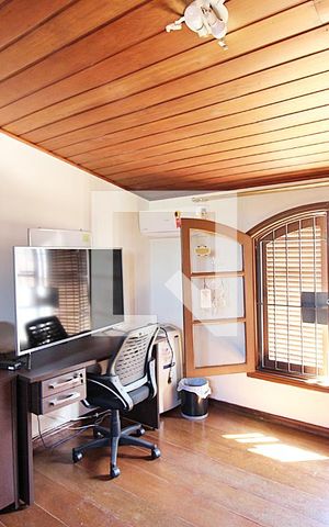 Casa à venda com 224m², 4 quartos e 2 vagasQuarto 4