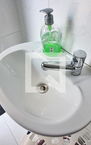 Casa à venda com 224m², 4 quartos e 2 vagasBanheiro de Serviço