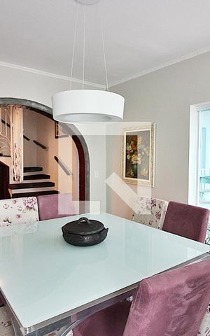 Casa à venda com 224m², 4 quartos e 2 vagasSala de Jantar