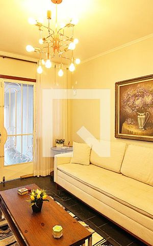 Casa à venda com 224m², 4 quartos e 2 vagasSala 2