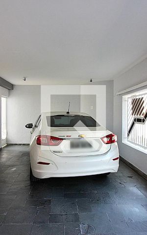 Casa à venda com 224m², 4 quartos e 2 vagasGaragem
