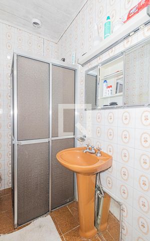 Casa à venda com 131m², 2 quartos e 3 vagas Casa à venda com 131m², 2 quartos e 3 vagasBanheiro