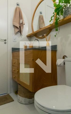 Apartamento à venda com 34m², 2 quartos e 1 vaga Apartamento à venda com 34m², 2 quartos e 1 vagaBanheiro da suíte