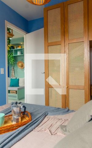 Apartamento à venda com 34m², 2 quartos e 1 vaga Apartamento à venda com 34m², 2 quartos e 1 vagaSuíte