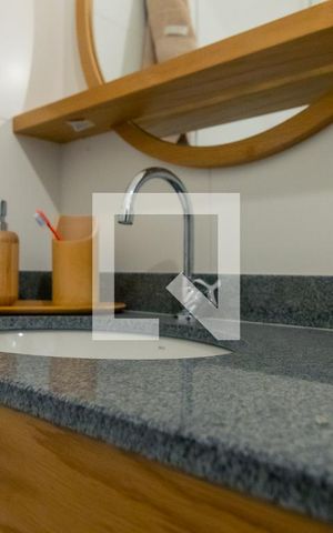 Apartamento à venda com 34m², 2 quartos e 1 vaga Apartamento à venda com 34m², 2 quartos e 1 vagaBanheiro da suíte