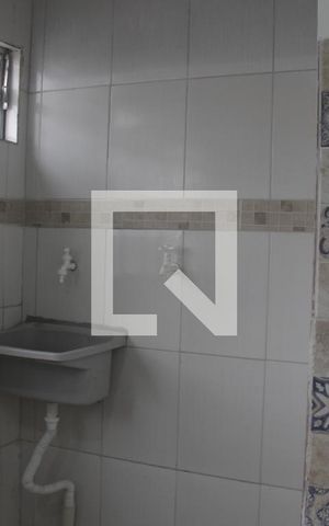 Casa para alugar com 50m², 2 quartos e sem vagaÁrea de Serviço