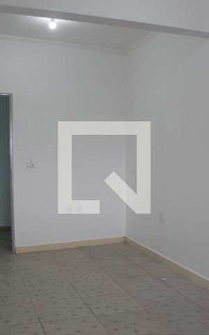 Casa para alugar com 50m², 2 quartos e sem vagaSala
