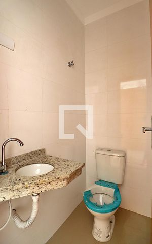 Casa à venda com 129m², 2 quartos e 2 vagasLavabo