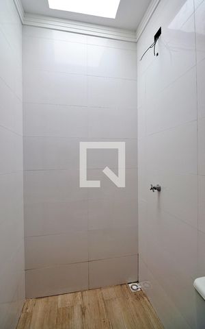 Casa à venda com 129m², 2 quartos e 2 vagasBanheiro da Suíte 2