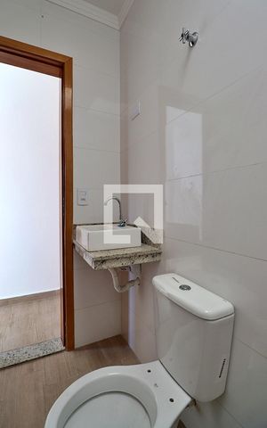 Casa à venda com 129m², 2 quartos e 2 vagasBanheiro da Suíte 1