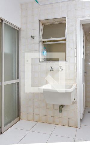 Apartamento à venda com 94m², 3 quartos e 1 vaga Apartamento à venda com 94m², 3 quartos e 1 vagaLavanderia