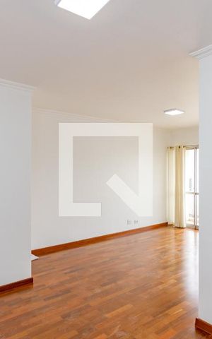 Apartamento à venda com 94m², 3 quartos e 1 vaga Apartamento à venda com 94m², 3 quartos e 1 vagaSala