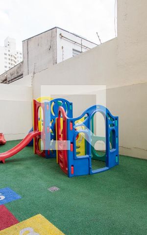 Apartamento à venda com 94m², 3 quartos e 1 vaga Apartamento à venda com 94m², 3 quartos e 1 vagaPlayground