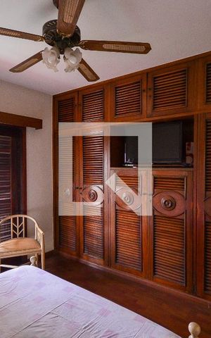 Casa à venda com 410m², 4 quartos e 4 vagas Casa à venda com 410m², 4 quartos e 4 vagasQuarto 3
