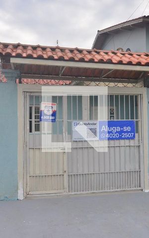 Casa à venda com 300m², 4 quartos e 3 vagasFachada